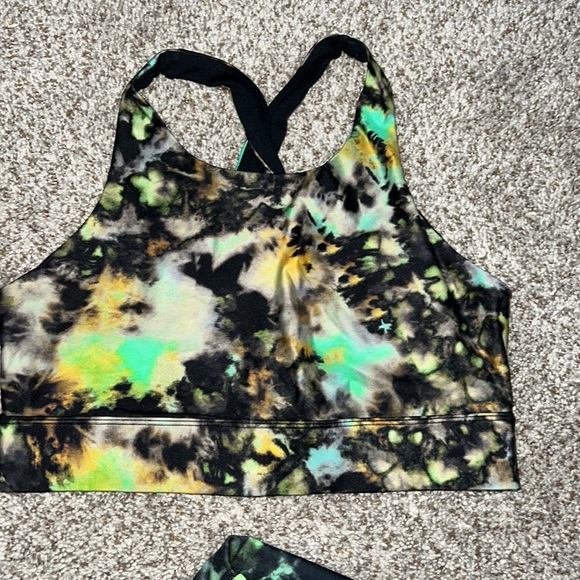 Fabletics - Picture 3 of 5